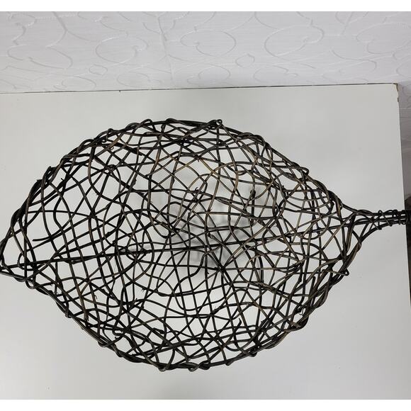 VINTAGE Woven Twisted Vine Leaf Shaped Bowl Basket Table Centerpiece Footed Rare - Picture 10 of 15